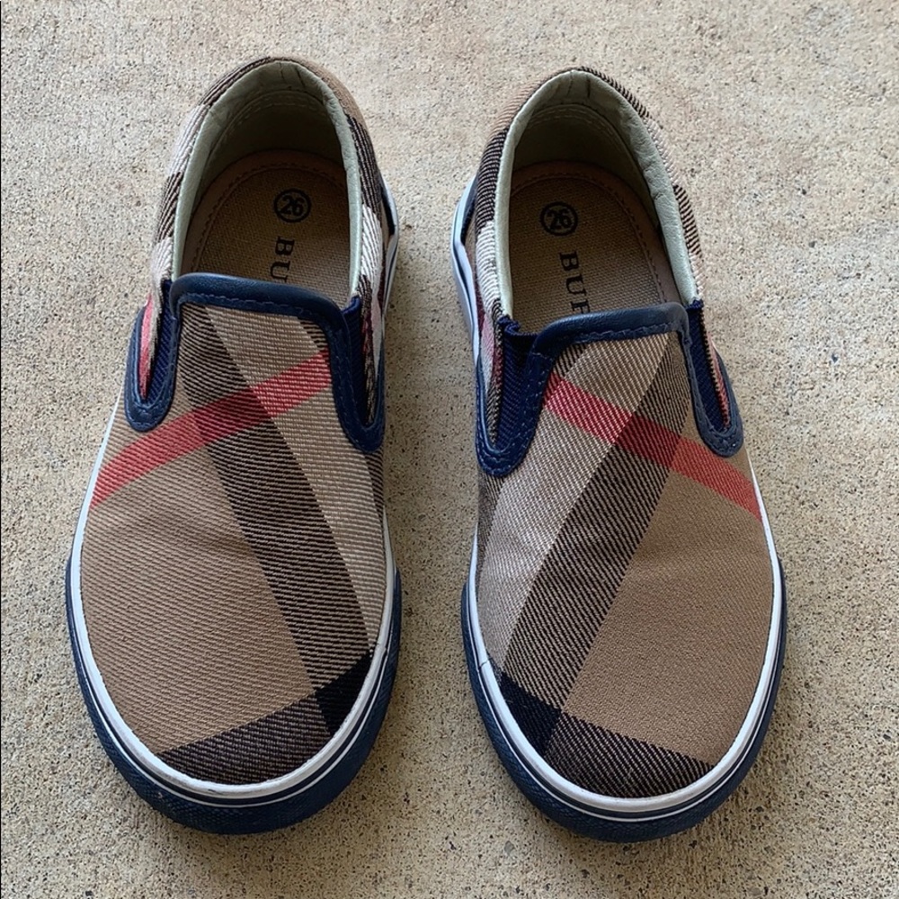 Burberry Slip on